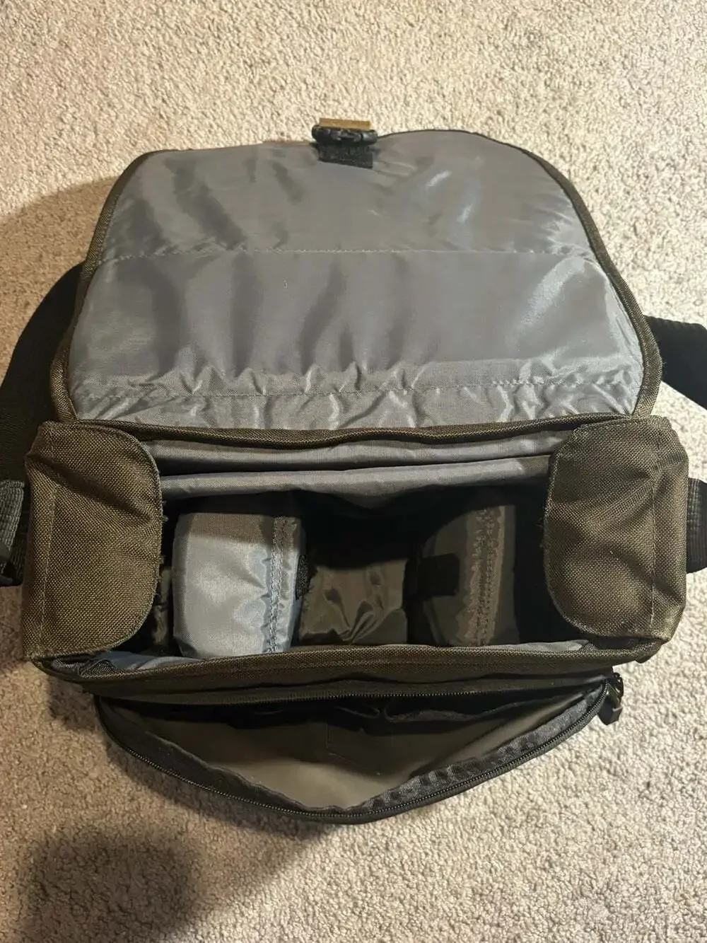 Tamrac 3445 Rally 5 (Brown/Tan) Camera Bag Great Condition